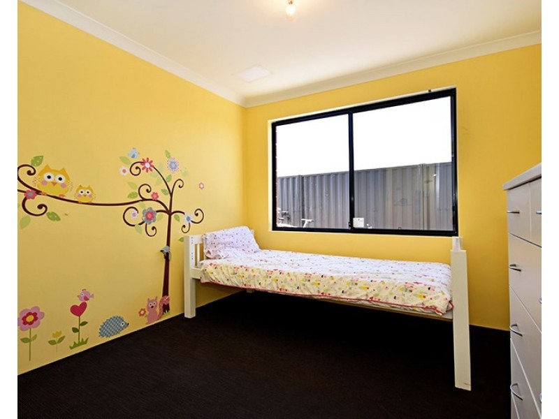 1 Leader Pass, Ellenbrook WA 6069