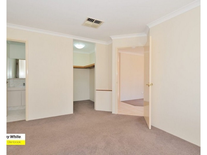 8 Tarkine Lane, Ellenbrook WA 6069