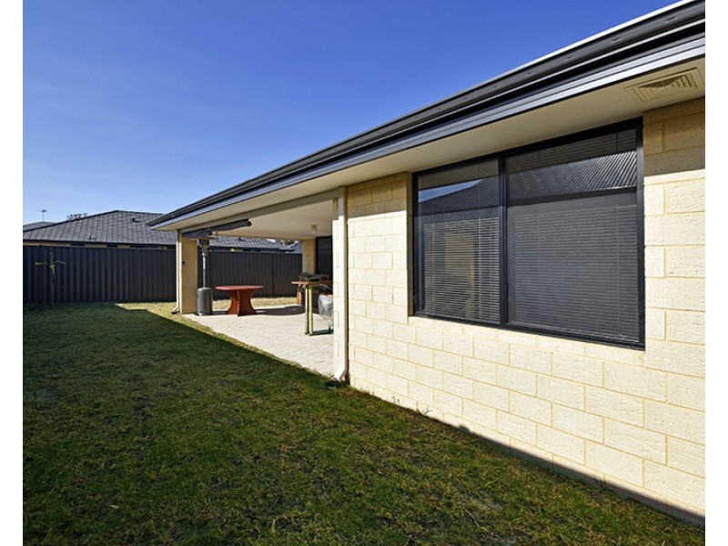 32 Semerwater Crescent, Aveley WA 6069
