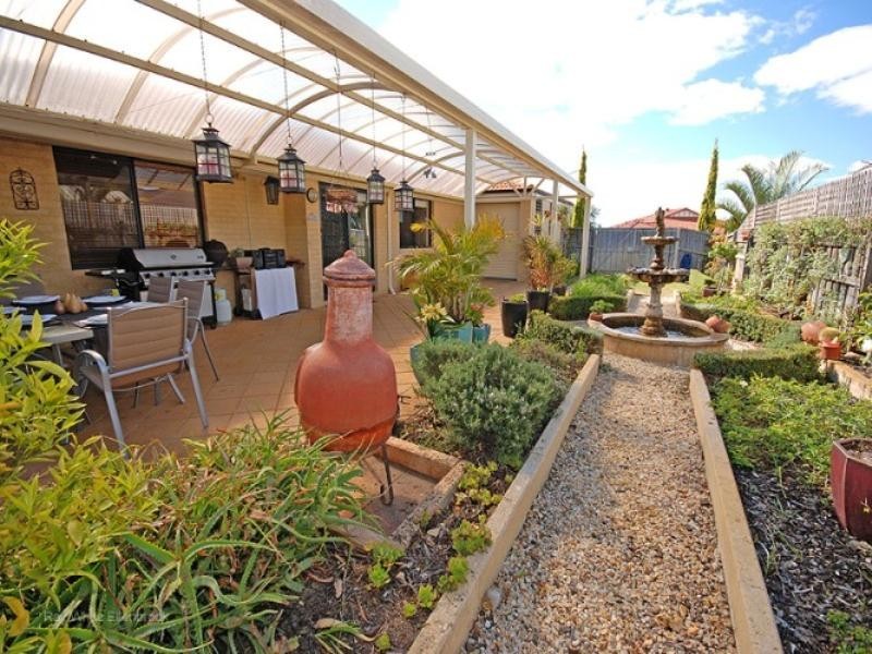 7 Lacebark Court, Ellenbrook WA 6069