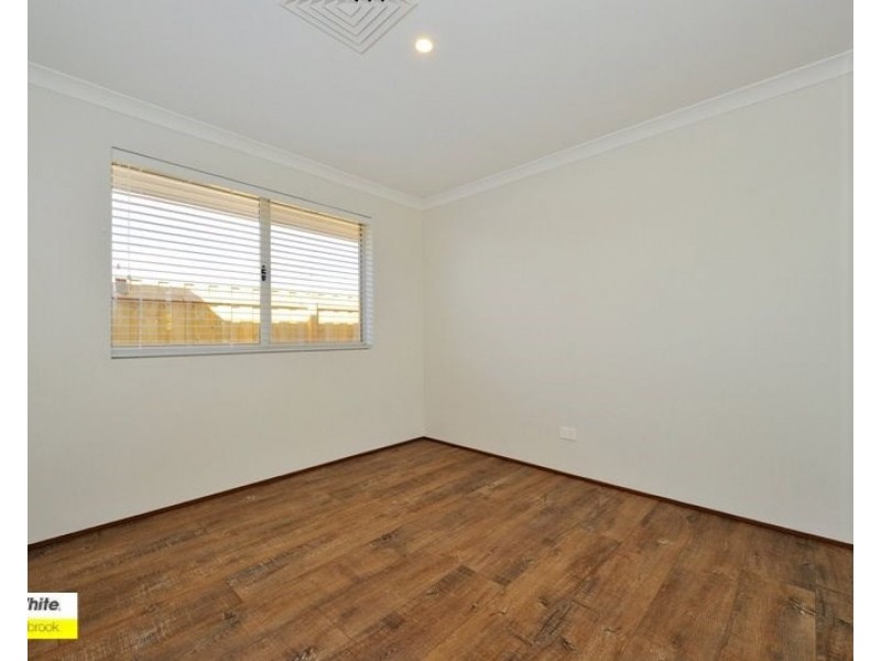 27 Hawthornden Avenue, Ellenbrook WA 6069