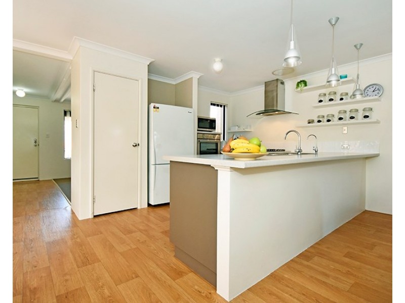 32 Brixton Crescent, Ellenbrook WA 6069