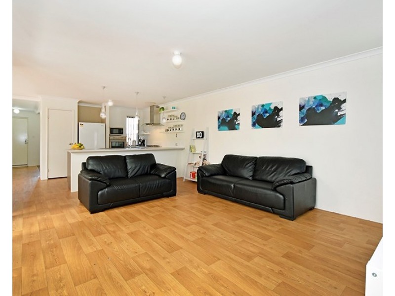 32 Brixton Crescent, Ellenbrook WA 6069