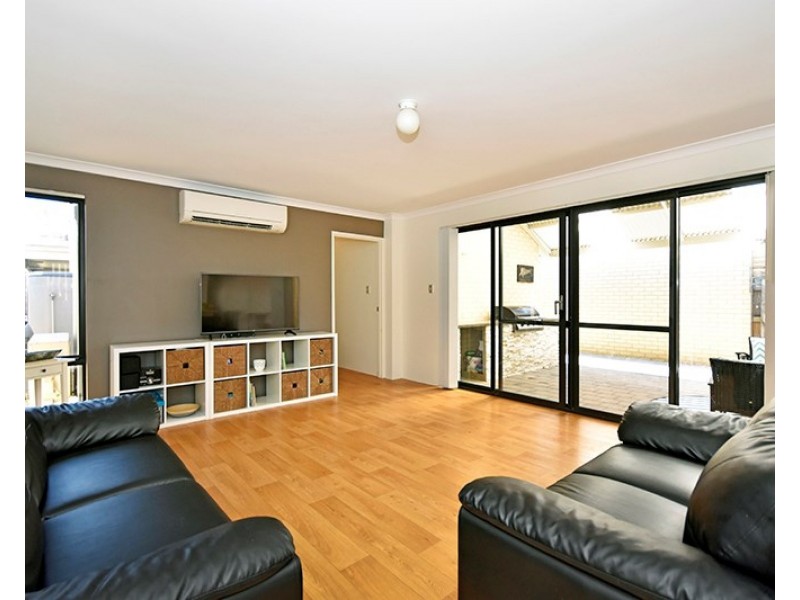 32 Brixton Crescent, Ellenbrook WA 6069