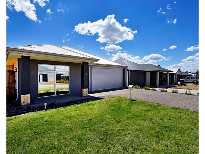14 Brewster Circle, Ellenbrook WA 6069