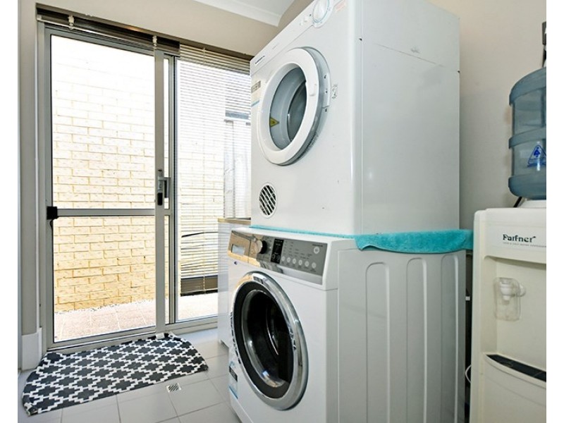 14 Brewster Circle, Ellenbrook WA 6069