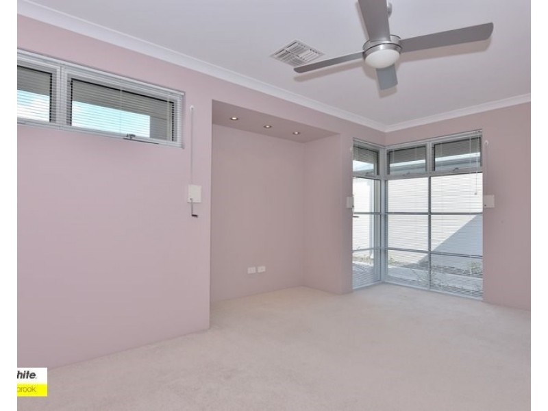 81 Farmaner Parkway, Ellenbrook WA 6069