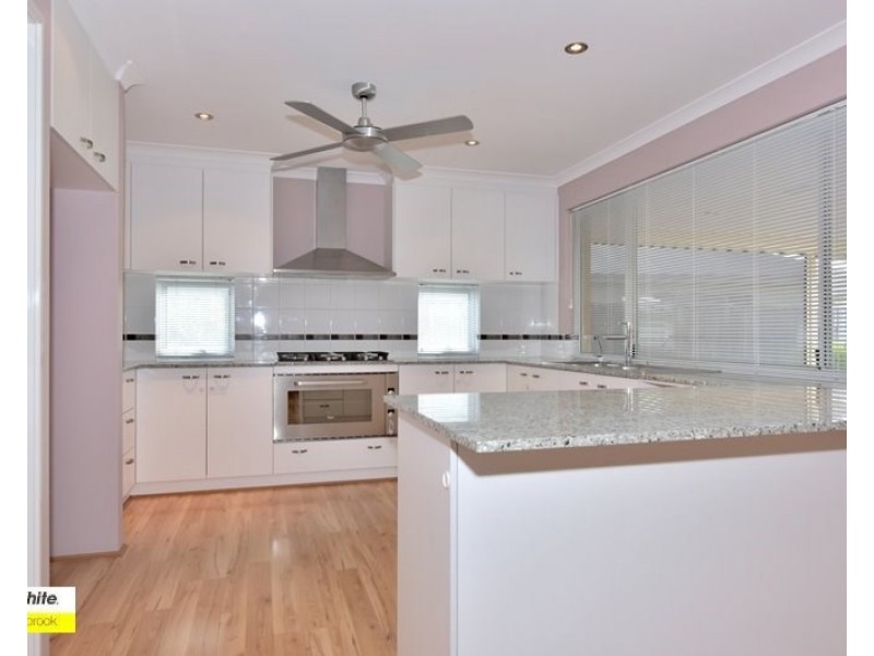 81 Farmaner Parkway, Ellenbrook WA 6069