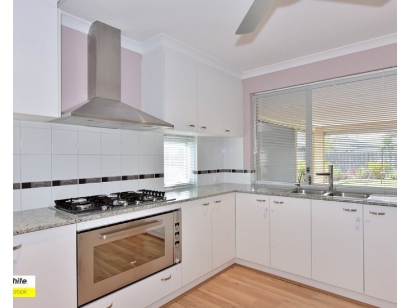 81 Farmaner Parkway, Ellenbrook WA 6069