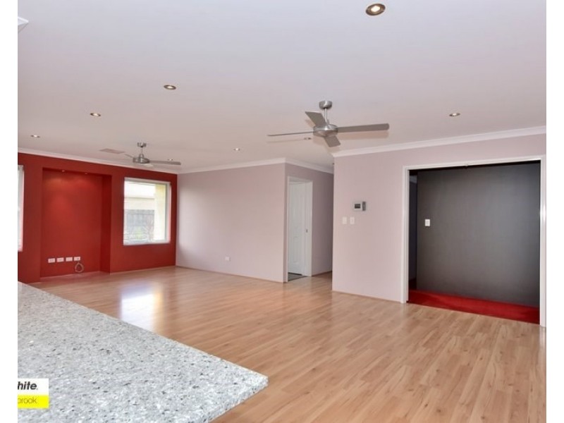 81 Farmaner Parkway, Ellenbrook WA 6069