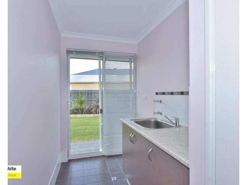 81 Farmaner Parkway, Ellenbrook WA 6069