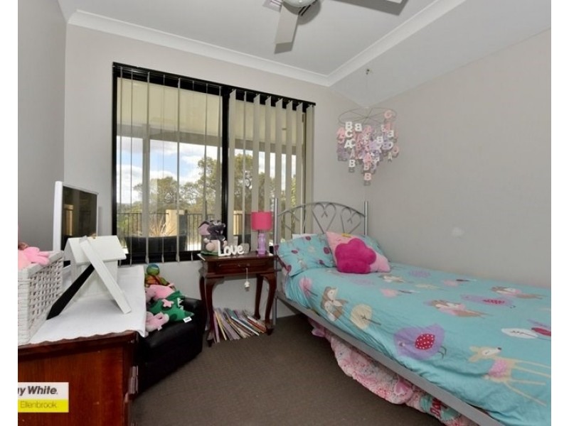 37 Duvall Parkway, Aveley WA 6069