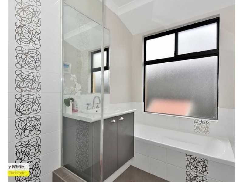 37 Duvall Parkway, Aveley WA 6069