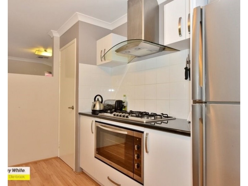 37 Duvall Parkway, Aveley WA 6069