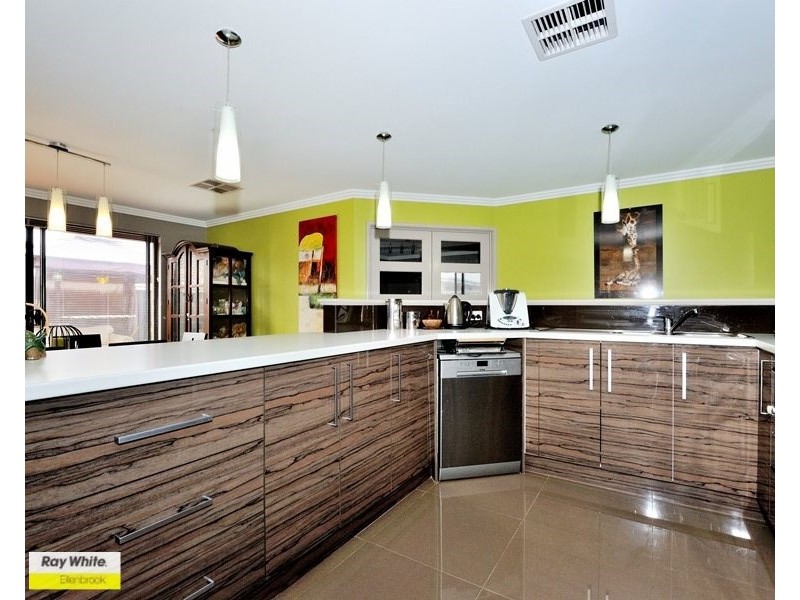 15 Aston Chase, Aveley WA 6069