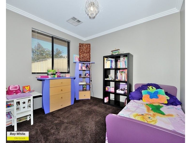 15 Aston Chase, Aveley WA 6069