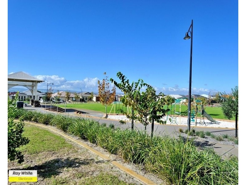 15 Aston Chase, Aveley WA 6069