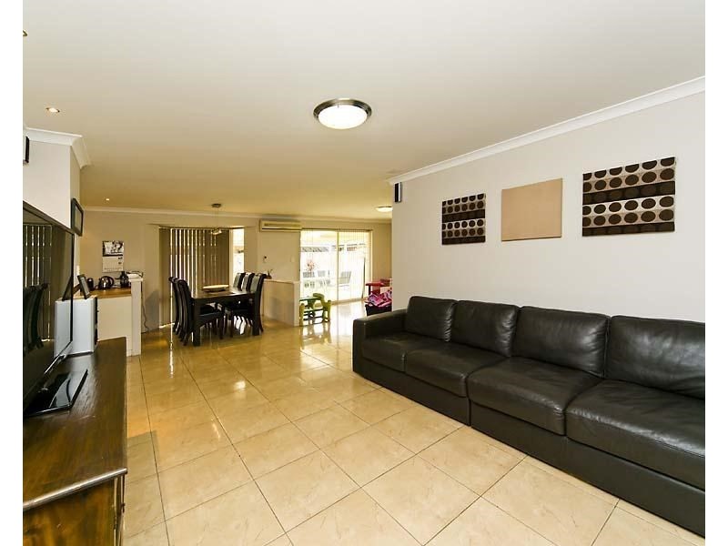 3 Granesse Drive, Ellenbrook WA 6069