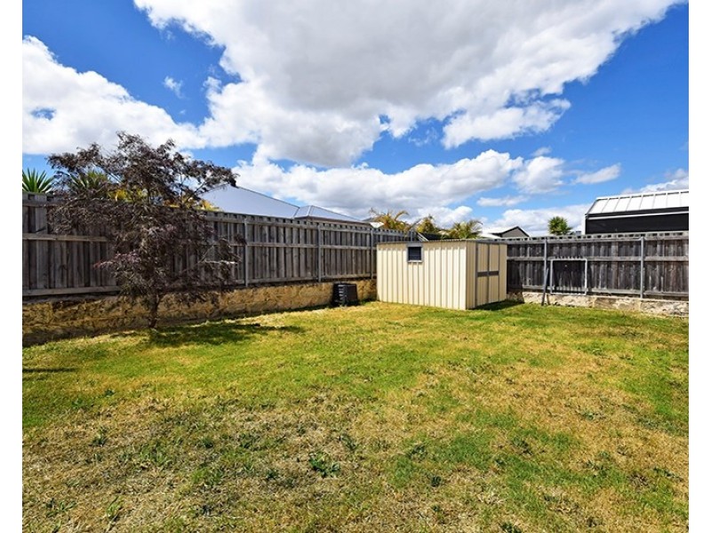 3 Granesse Drive, Ellenbrook WA 6069