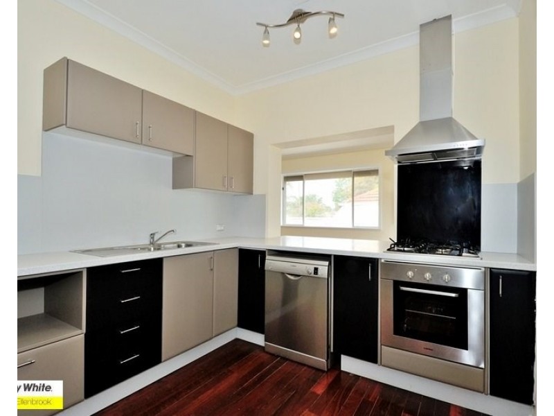 2 Cameron Street, Embleton WA 6062