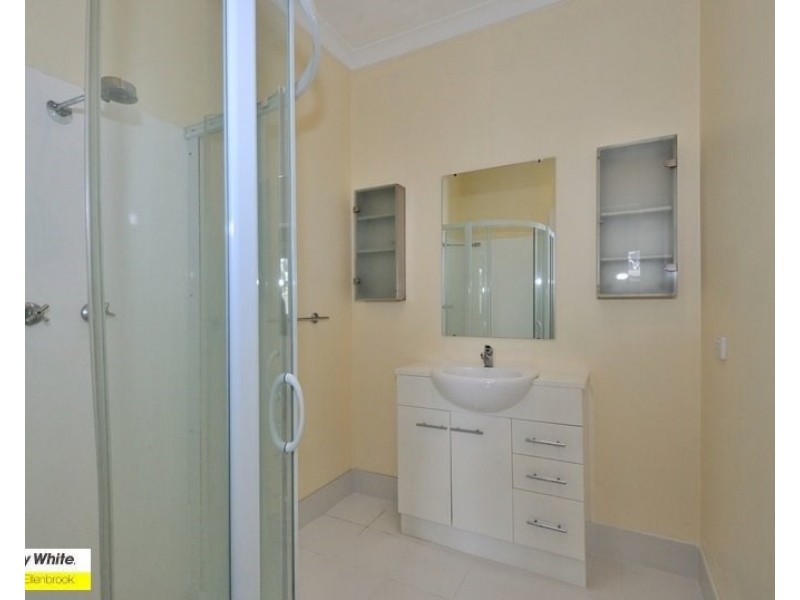 2 Cameron Street, Embleton WA 6062