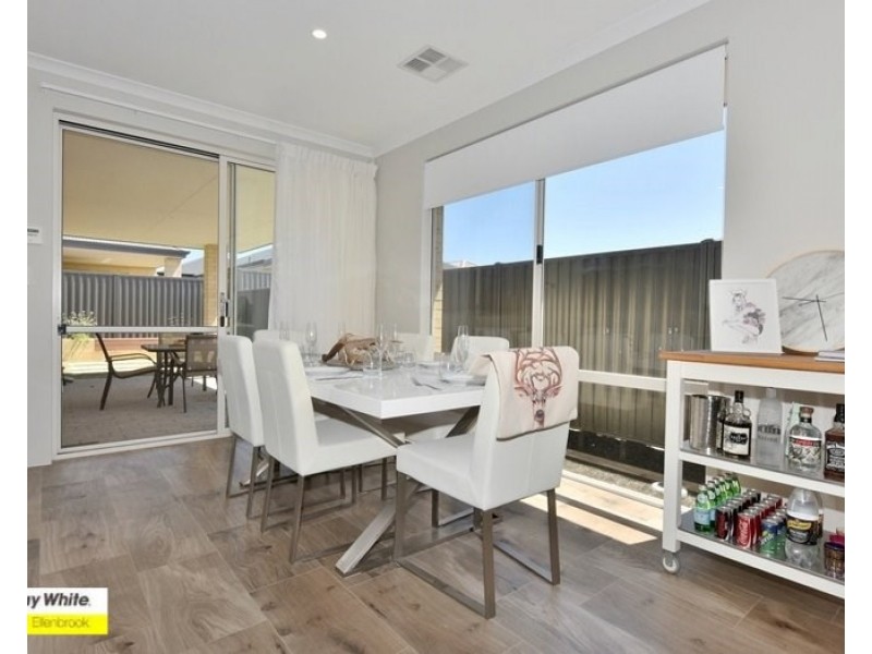 3 Mauve Way, Aveley WA 6069