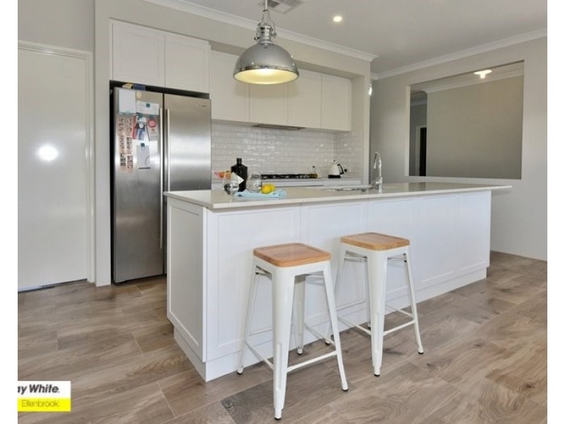 3 Mauve Way, Aveley WA 6069