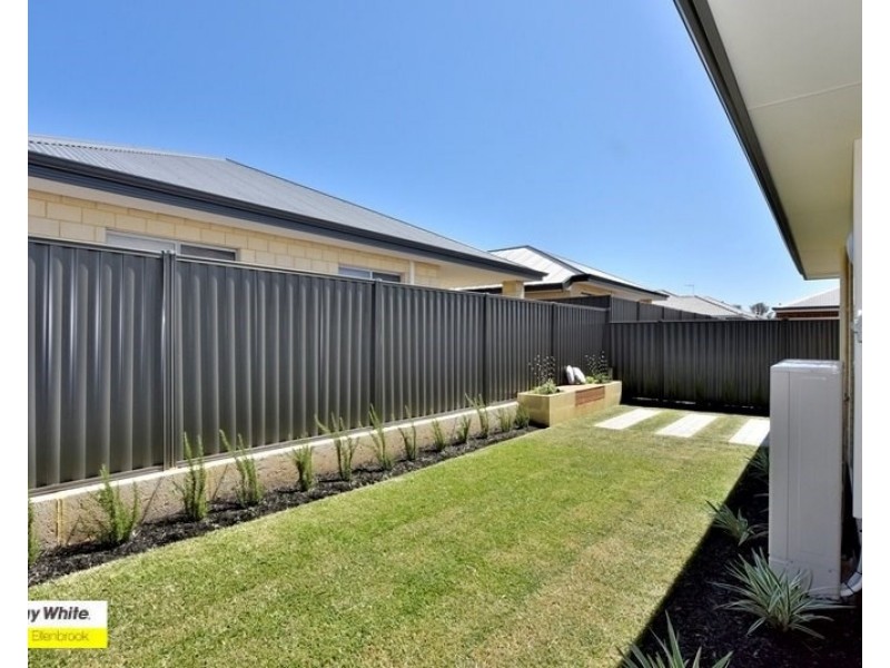 3 Mauve Way, Aveley WA 6069