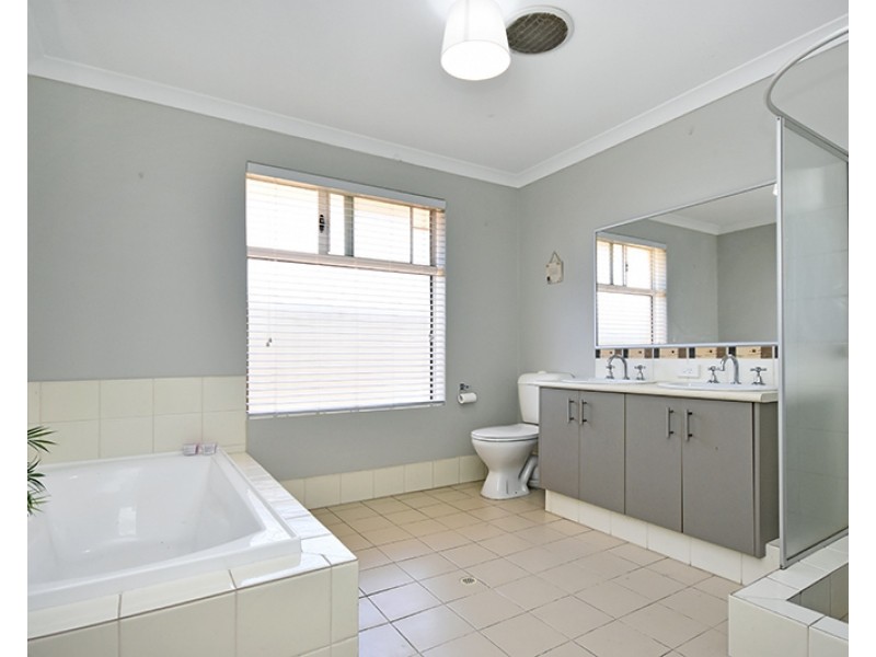 21 Artemis Elbow, Aveley WA 6069