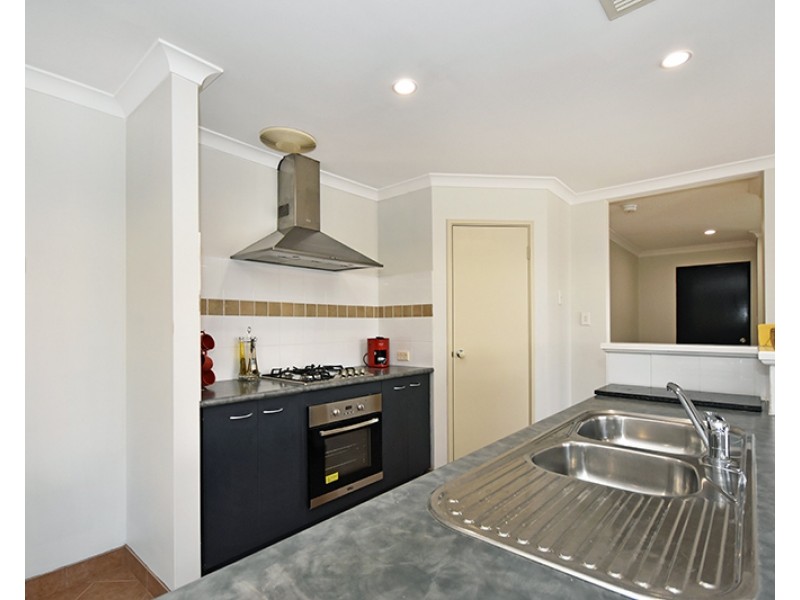 54 Sandown Circle, Henley Brook WA 6055