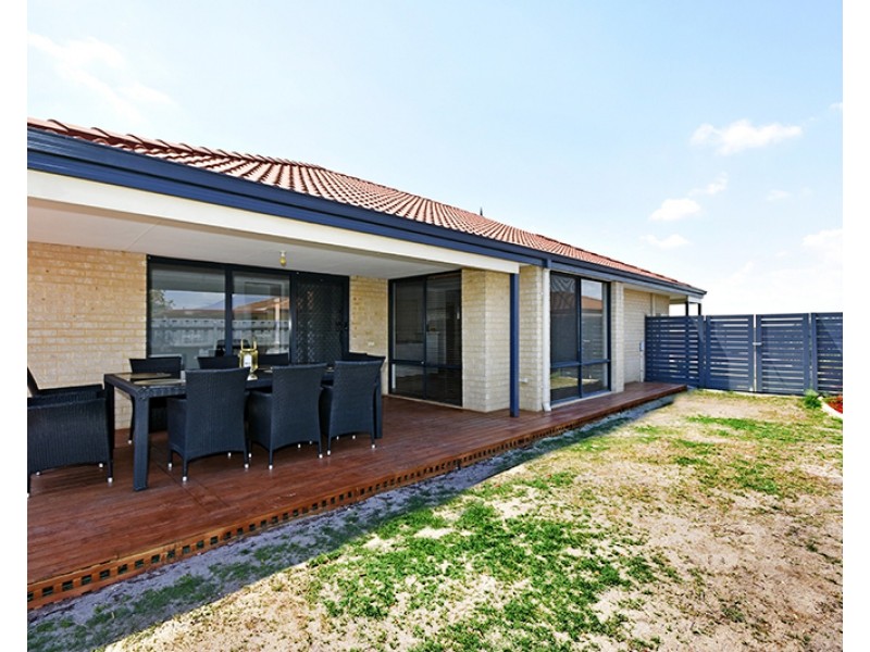 54 Sandown Circle, Henley Brook WA 6055