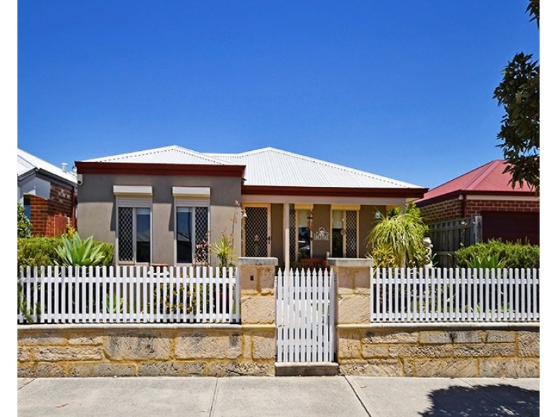 4 Westbrook Parade, Ellenbrook WA 6069