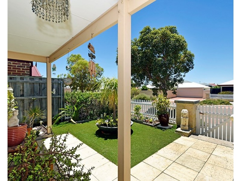 4 Westbrook Parade, Ellenbrook WA 6069