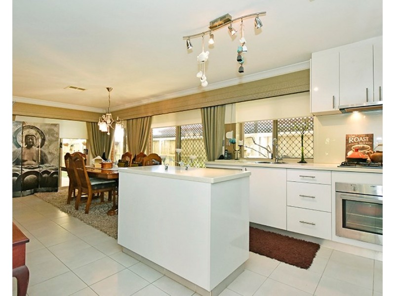 4 Westbrook Parade, Ellenbrook WA 6069