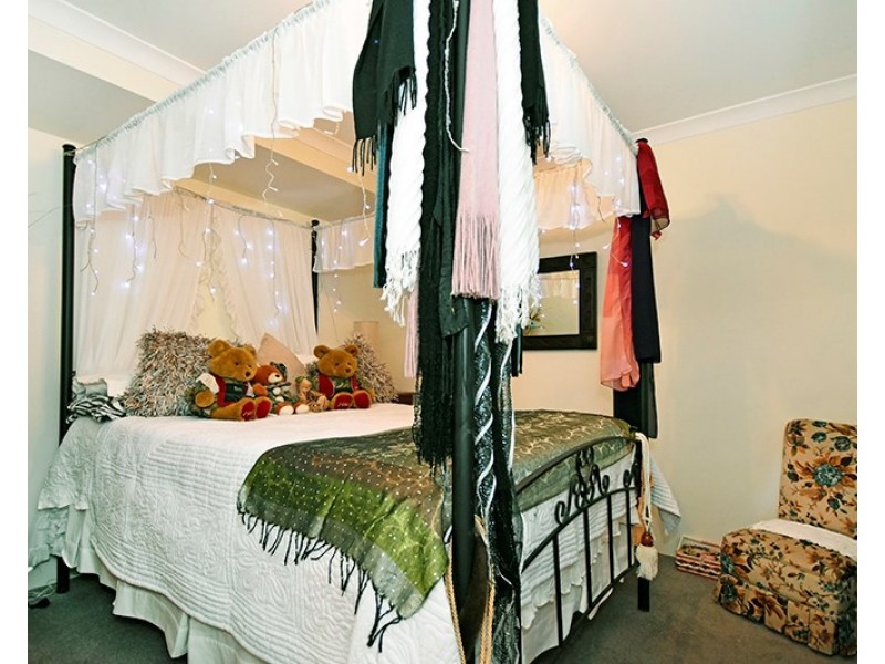 4 Westbrook Parade, Ellenbrook WA 6069