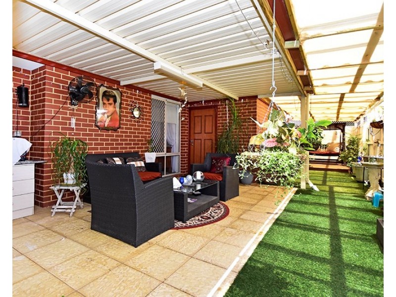 4 Westbrook Parade, Ellenbrook WA 6069