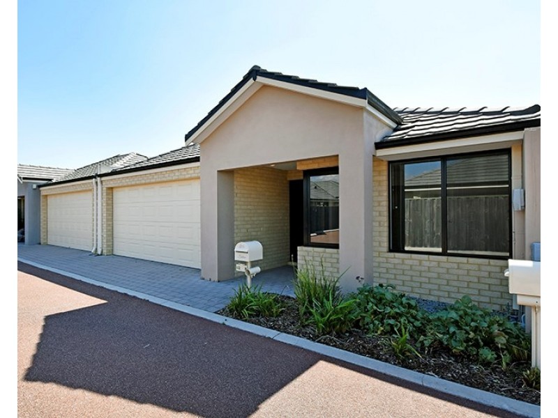 2/8 Evesham Drive, Ellenbrook WA 6069