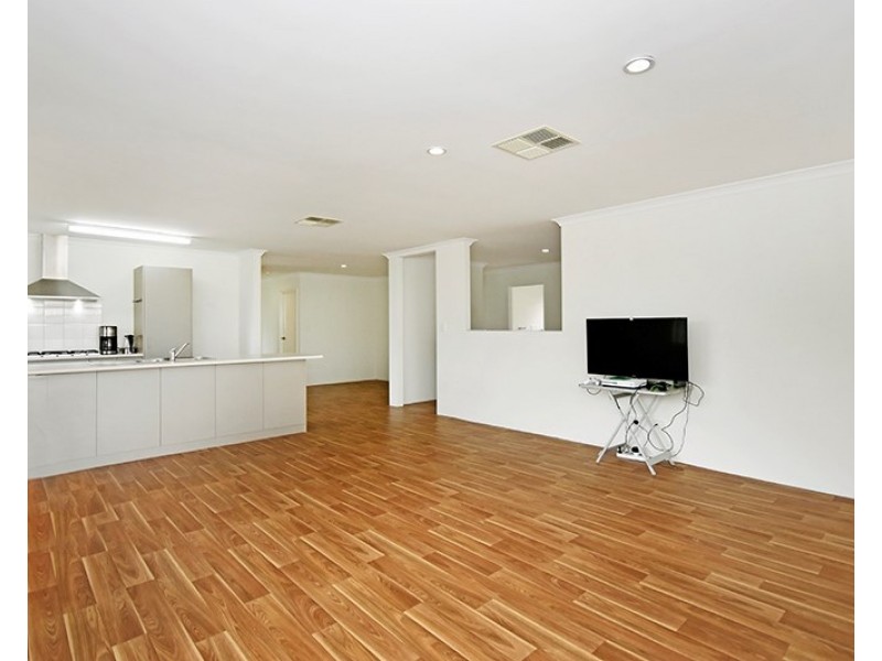 42 Banrock Drive, Ellenbrook WA 6069