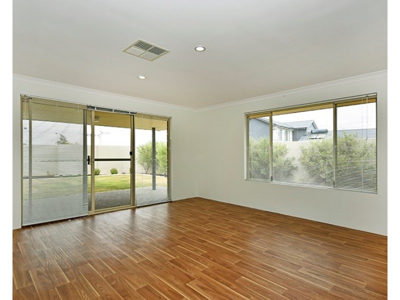 42 Banrock Drive, Ellenbrook WA 6069