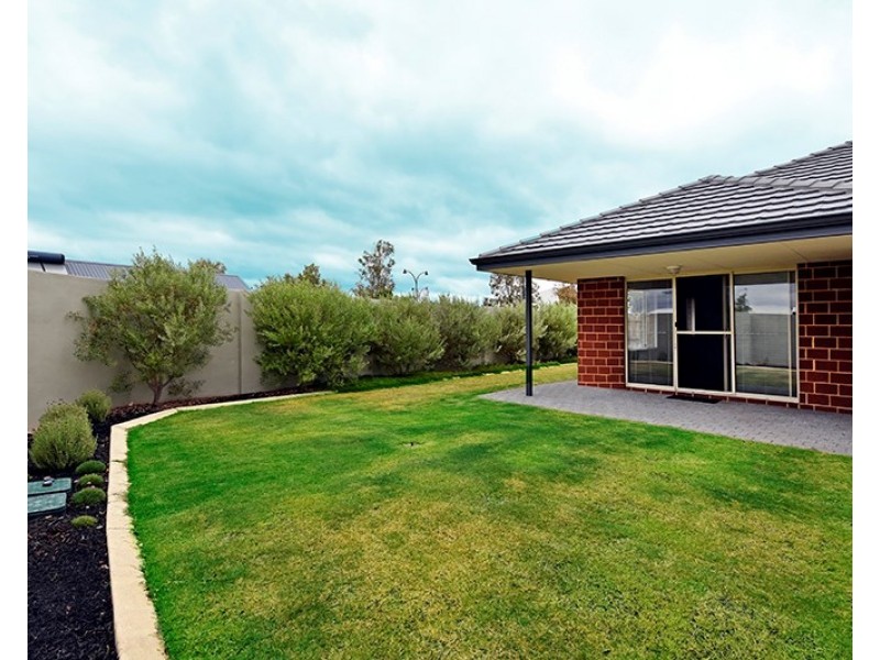 42 Banrock Drive, Ellenbrook WA 6069