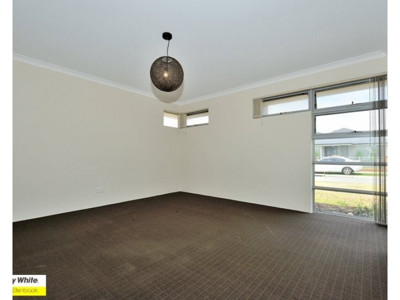 5 Bahama Way, Banksia Grove WA 6031