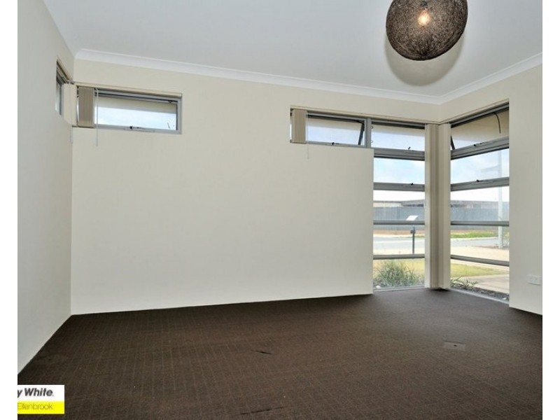 5 Bahama Way, Banksia Grove WA 6031