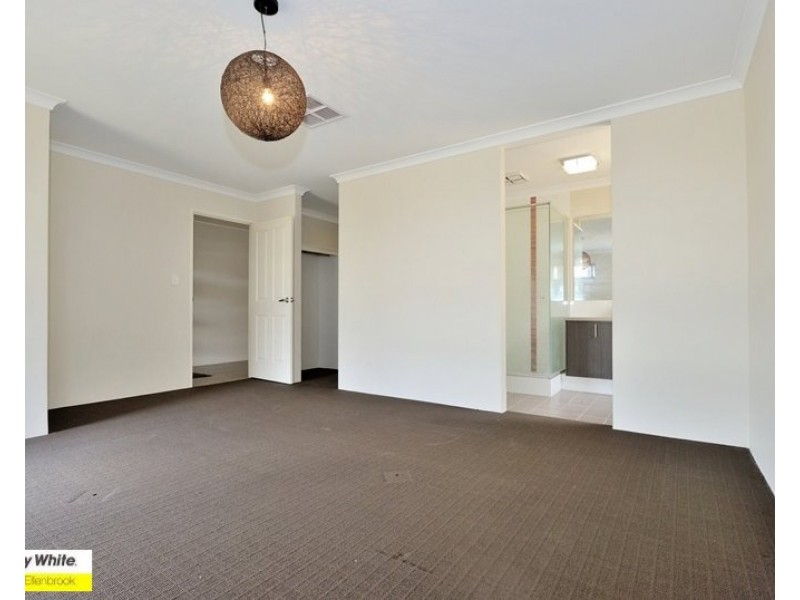 5 Bahama Way, Banksia Grove WA 6031