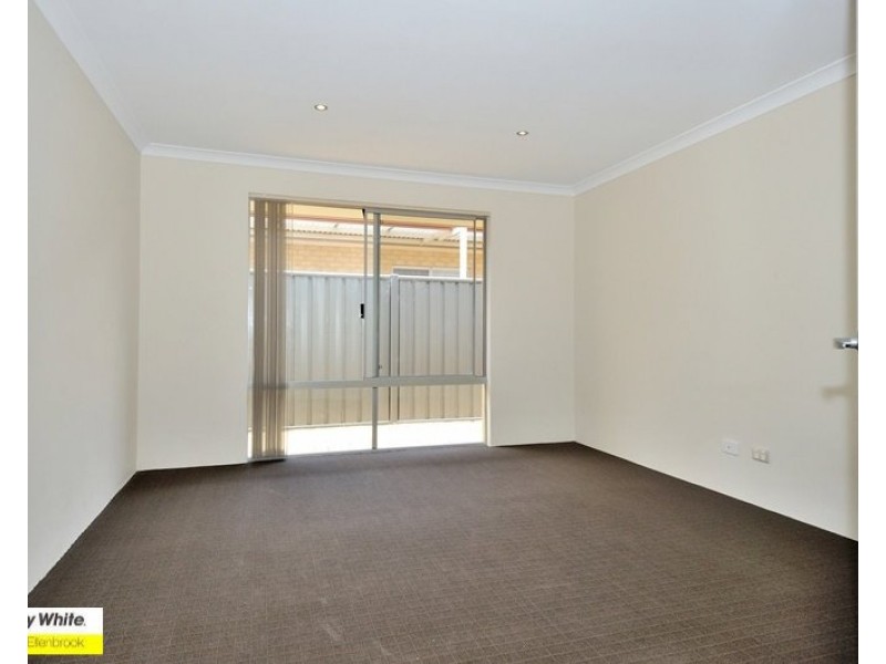 5 Bahama Way, Banksia Grove WA 6031