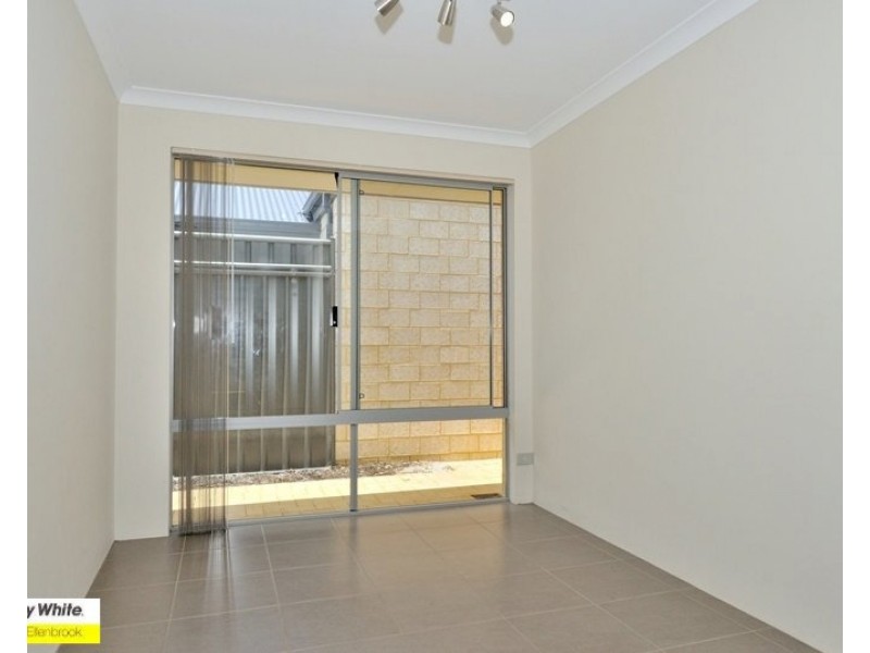 5 Bahama Way, Banksia Grove WA 6031