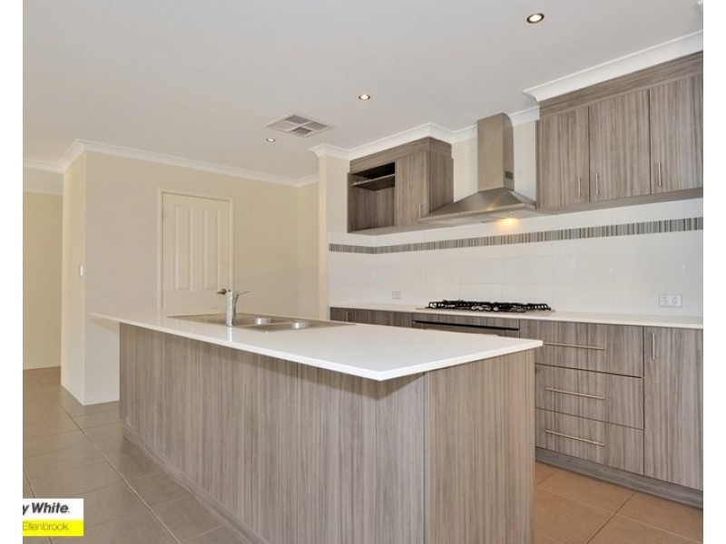 5 Bahama Way, Banksia Grove WA 6031