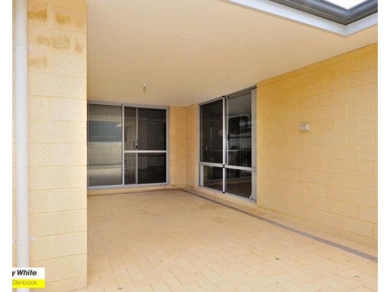 5 Bahama Way, Banksia Grove WA 6031