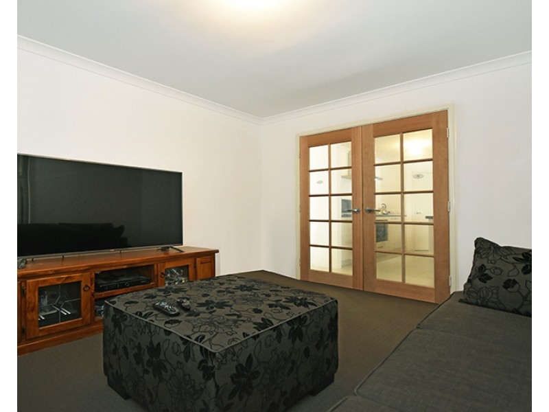 8 Farina Street, Aveley WA 6069