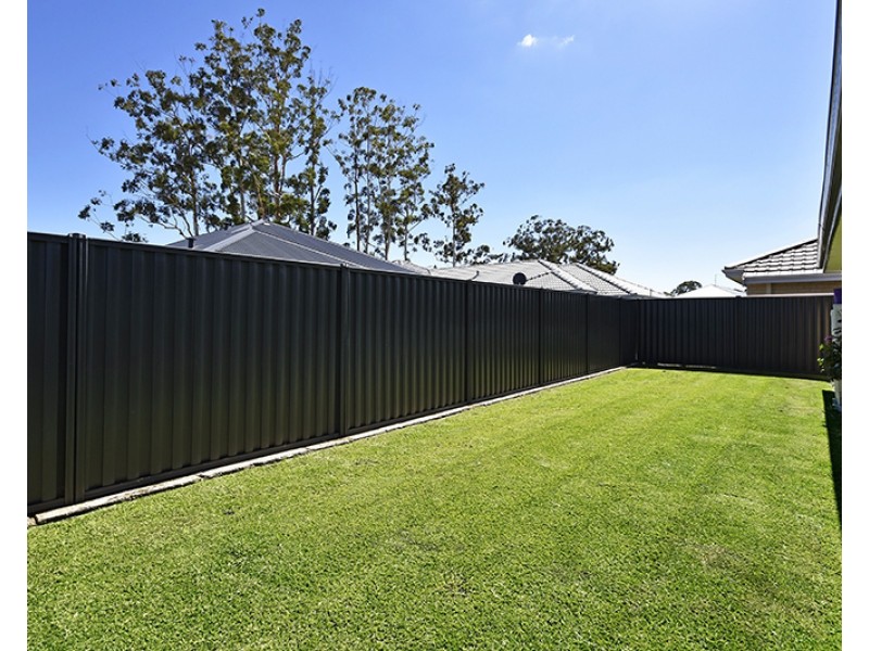 8 Farina Street, Aveley WA 6069