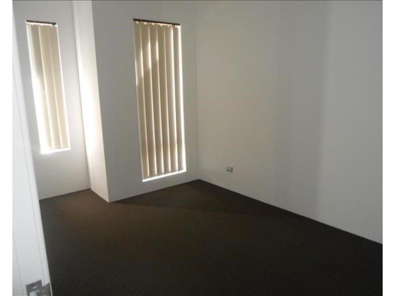 5 Delphi Way, Aveley WA 6069